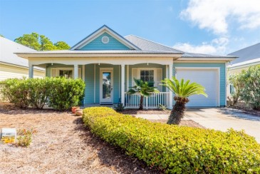 Gulf Front Community!! Golf Cart, Indoor & Outdoor Pools!