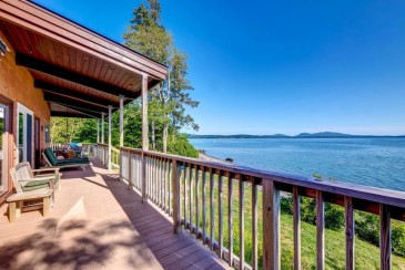 Oceanfront Trenton Home w/ Porch & Acadia Views!