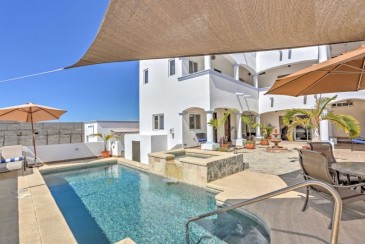 Prime Todos Santos Studio - Steps from the Beach!
