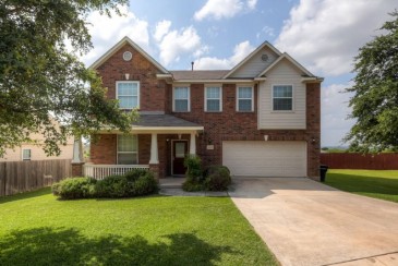 Welcoming Live Oak Home