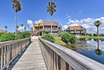 Matagorda Townhome