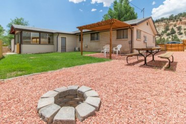 Mt Carmel Junction Private Home