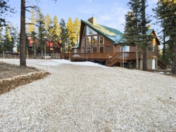 Large Family Cabin