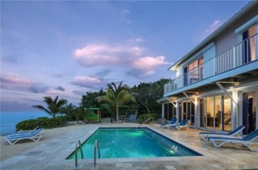 Ocean Oasis: 4 BR / 3 BA Villa in North Side, Sleeps 8