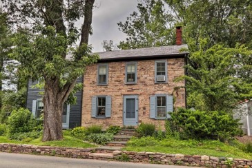 Stunning Stockton Home by The Delaware River!