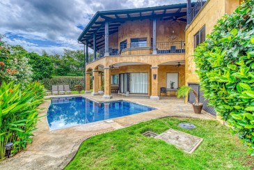 Beach-House With Private Pool
