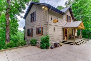 Dog Friendly Home Features a Beautiful Entryway
