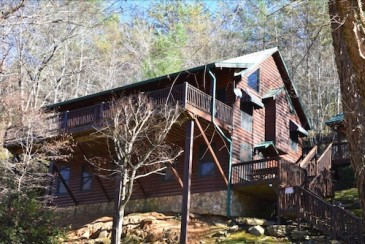 Rustic And Welcoming…