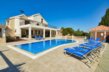 Villa Maisie