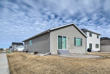 This Modern Vacation Rental Is The Ideal Host!