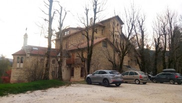 Pool Chapel in…