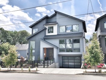 Beautiful Newer And Modern Apartment