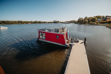 Riverloft Houseboat Flotinghouse Enola