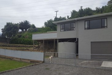 Holiday Home Located In The Heart Of Popular Mahia Beach