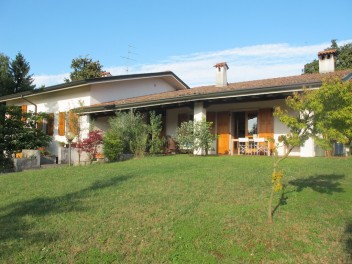 Magnificent Villa With Park