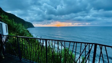 Unique sunrise oceans' view