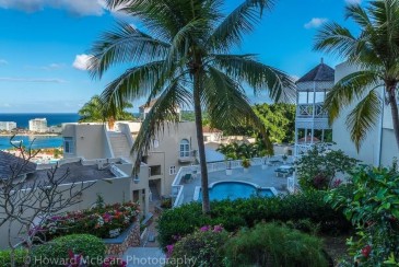 Sun Kissed Villa - Cozy and Convenient