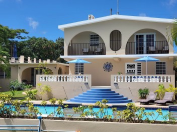 Casa Ladera- Tropical Beach & Pool Experience!