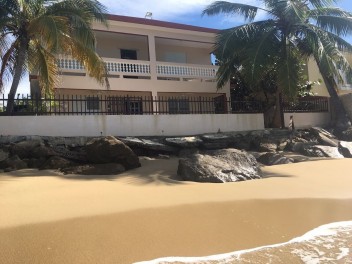 Ocean front walking distance to major hotels