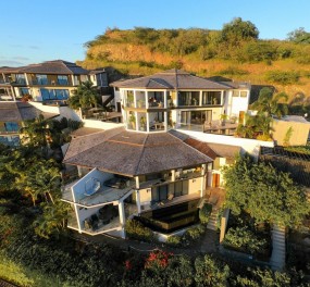 Gorgeous new 2 bedroom villa with amazing views in Tamarind Hills