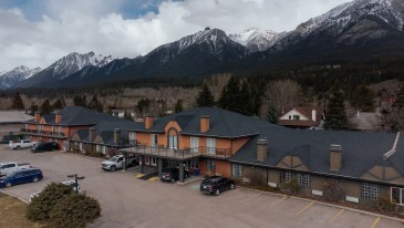 Northwinds | Deluxe King