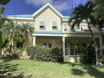 Calypso Bay Resorts 'Villa J': Enjoy Caribbean breezes, and island living