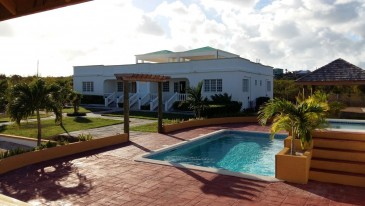 Bonneview Villa - Your Far Away Home