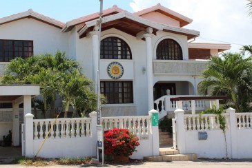 Beach White Villa…