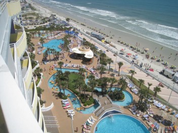 1 BR Ocean Front…