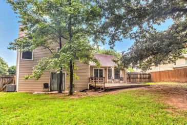 ATH -Sleeps8 -3BR- Fenced- 5 min to Int Exit(2025)