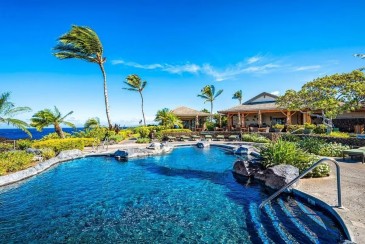 Halii Kai Corner…