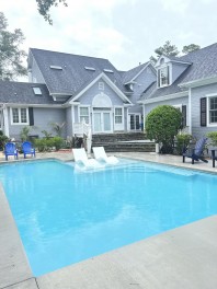 6 bedroom/6bath ocean side home, close to the beach and Barefoot Landing.