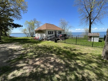 Cabin 2, Lien's…