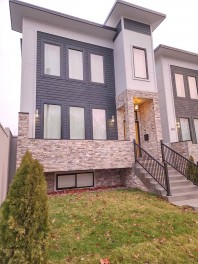 NEW Modern & Luxe 5BDR House. Sleep 14. Downtown 5min away