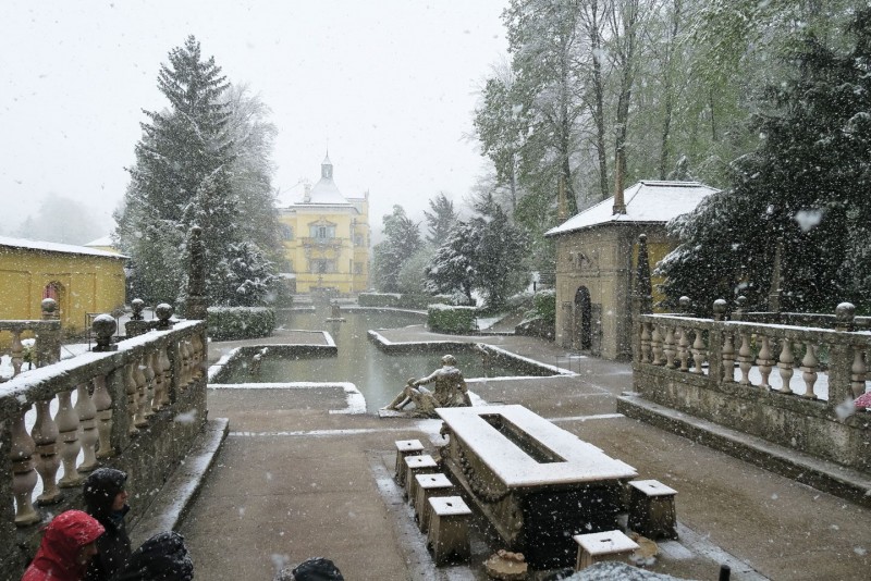 Schloss Hellbrunn (Hellbrunn Palace) and Fountain