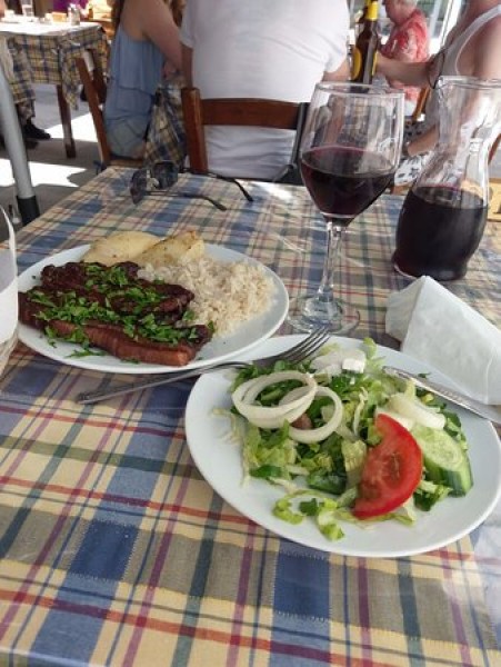 Laona Restaurant, Votsi