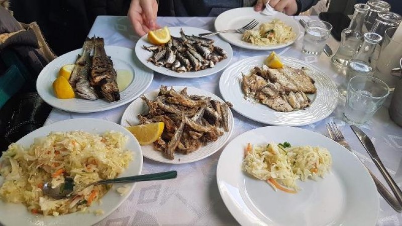 Greek restaurant 