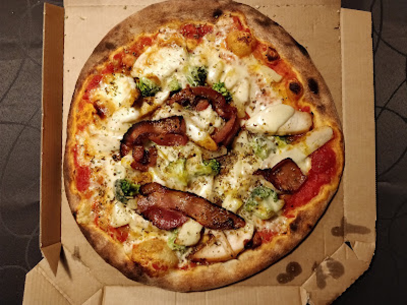 Victoria Pizzeria