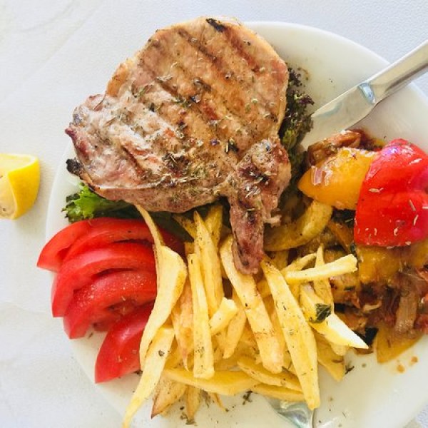Astraka Restaurant & Snack Bar