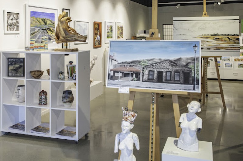 Eade Gallery