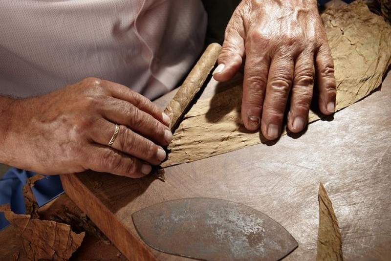 Make Personalized Chocolates and Roll Cigars