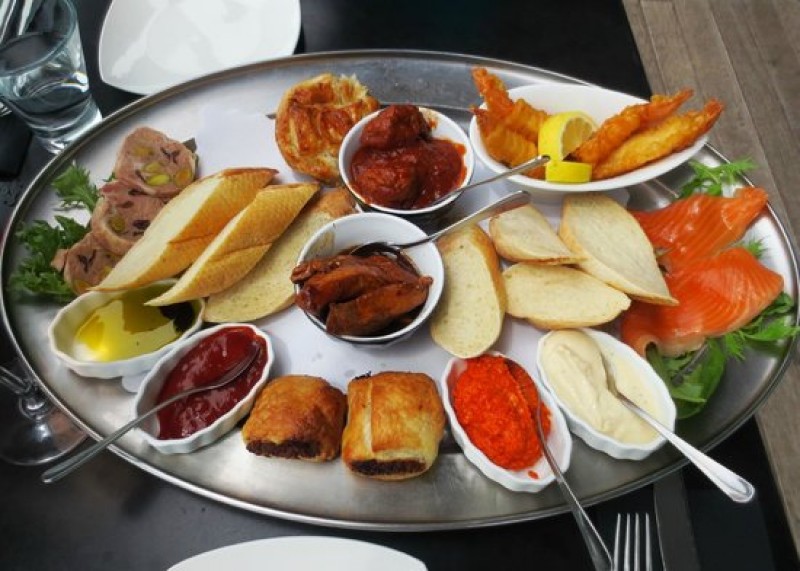 Nautilus Buffet Restaurant & Bar