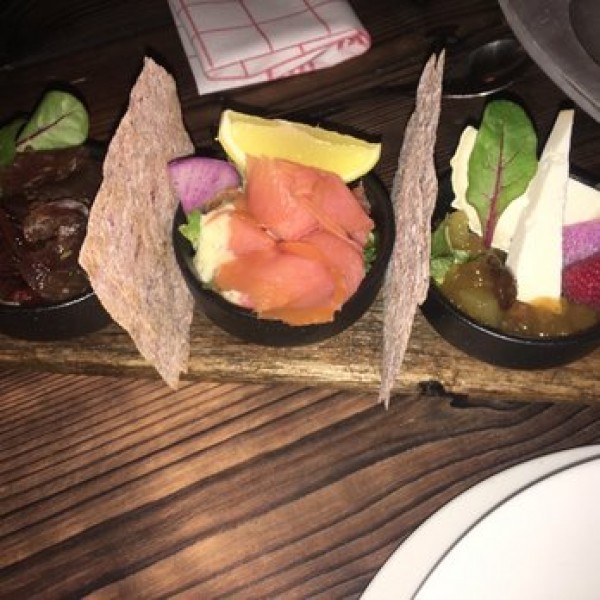 Karoline Restaurant