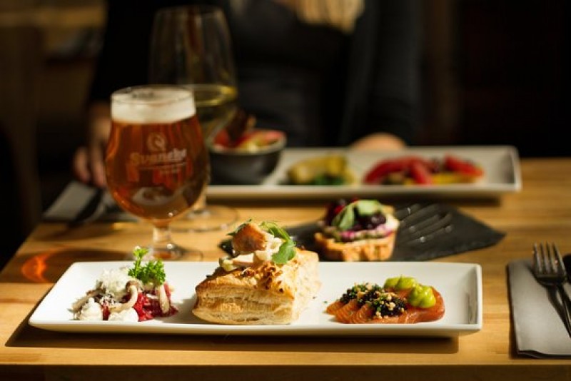 Restaurant Tight