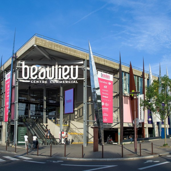 Centre Commercial Carrefour Nantes Saint Herblain